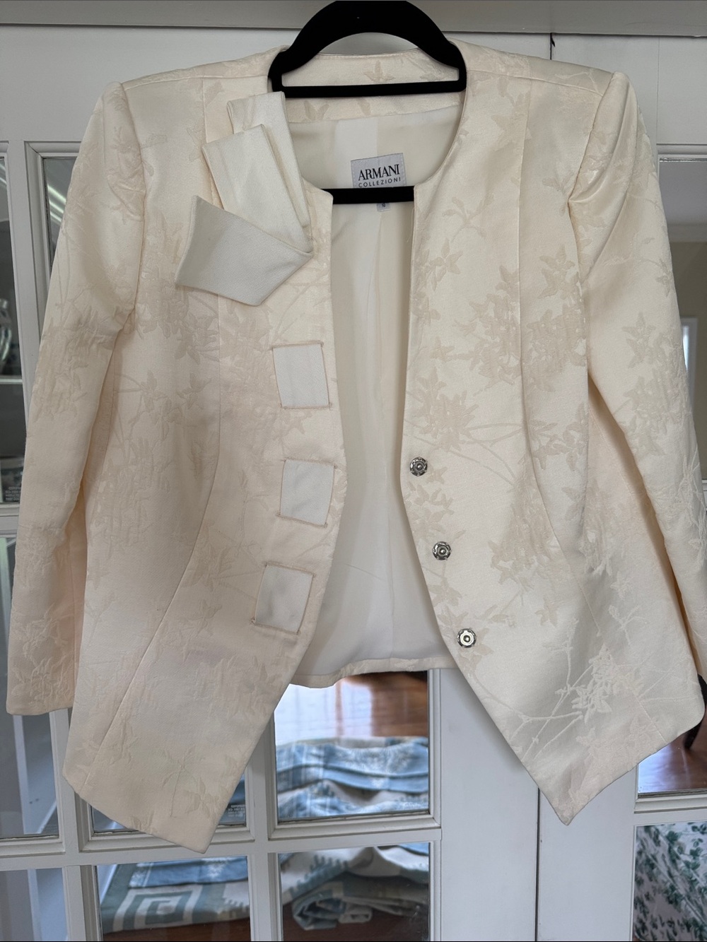 Armani Collezioni Cream Floral Jacquard Open-Front Blazer